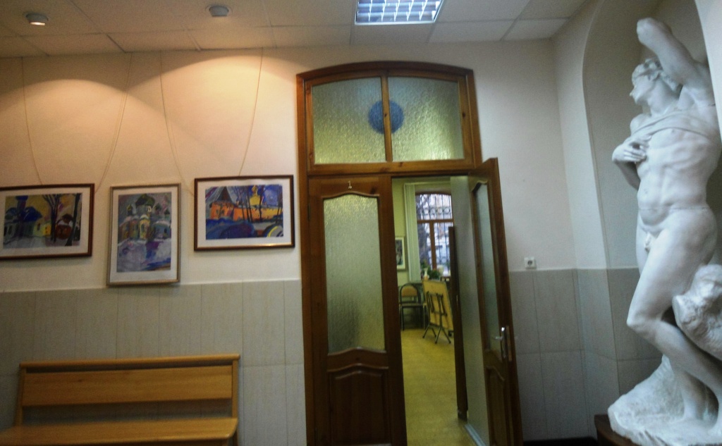 Фойе школы.JPG
